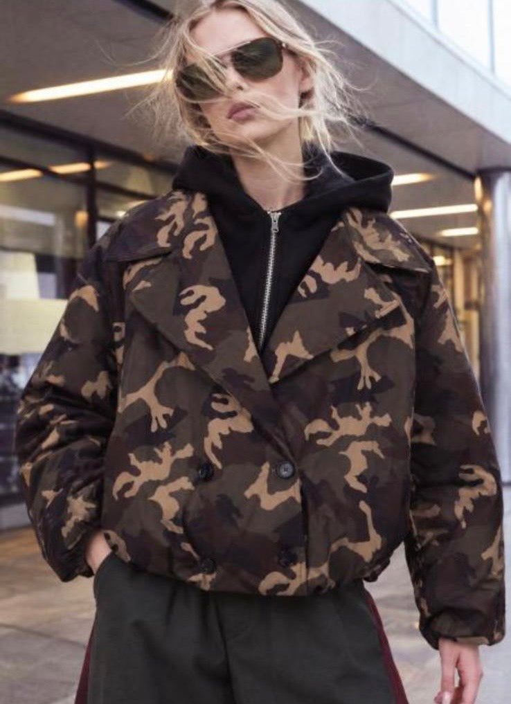 BOMBER LUMINA
