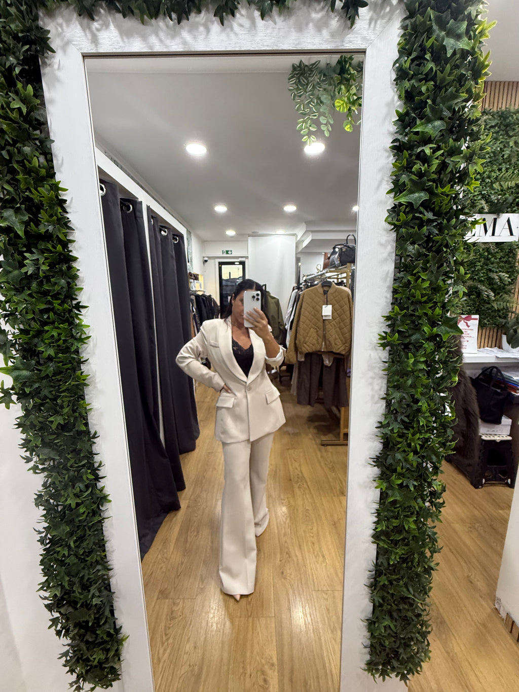 TAILLEUR LUMINA m