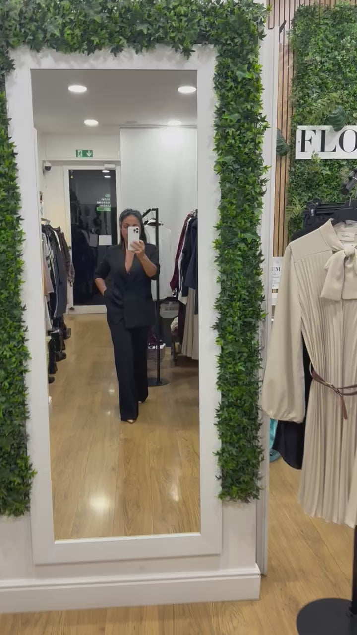 TAILLEUR S